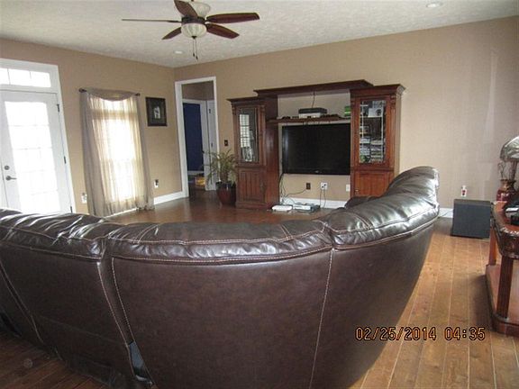 2nd image of 95 Kinney Ln