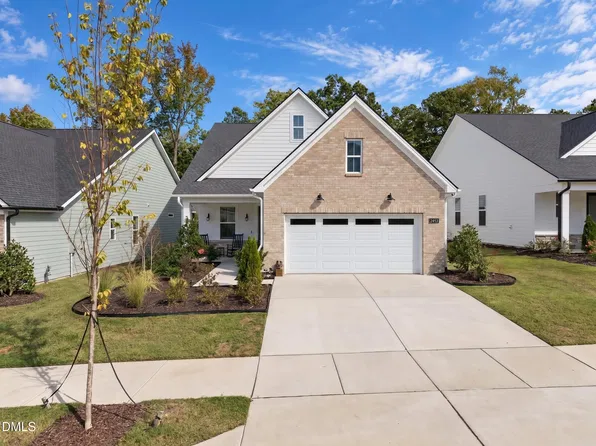 2253 Abbeyhill Dr #129, Raleigh, NC 27610