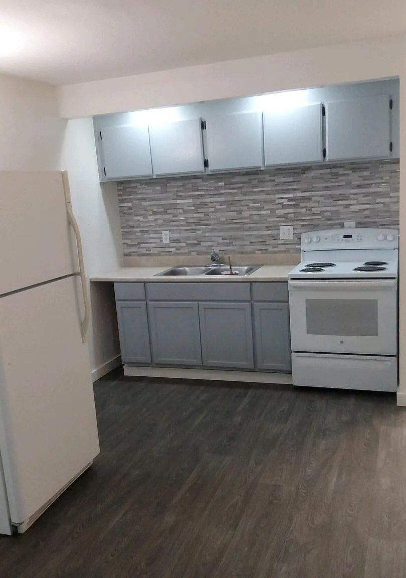 132 Kahle Dr — Photo 1