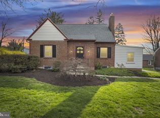 739 Pearl Ave, Manheim, PA 17545