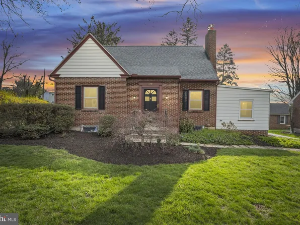 739 Pearl Ave, Manheim, PA 17545
