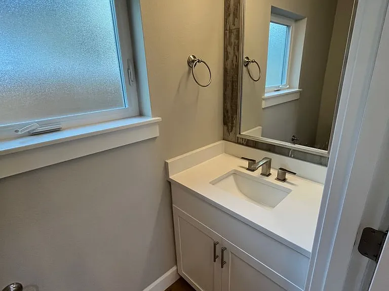 752 NW Ogden Ave — Photo 11