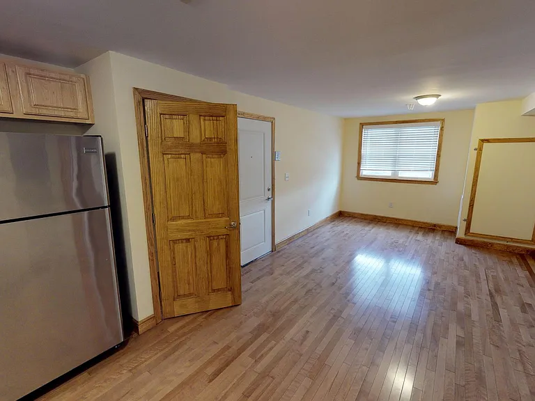 38 W Elm Ter #4 — Photo 8