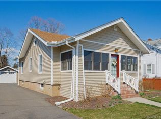 19 Lincoln St, Plainville, CT 06062