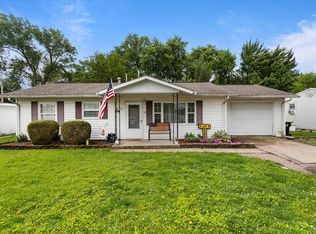 1003 E Fairview Dr, Tuscola, IL 61953