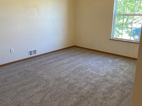 upstairs bedroom #1