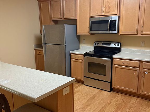 2nd image of 6147 Neuse Wood Dr