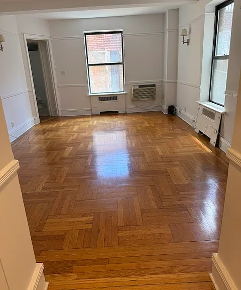 111 E 88th St #6F — Photo 5