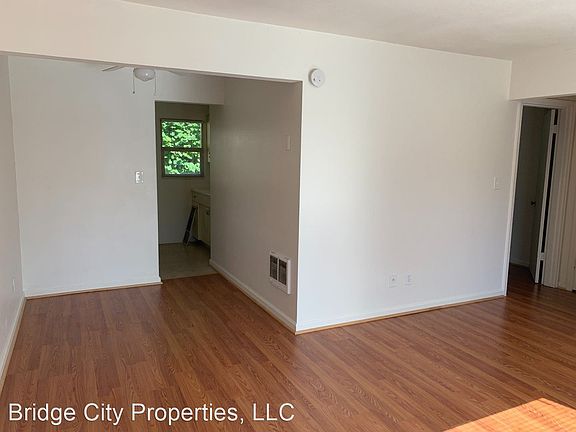 5th image of 5112 SE Clinton St Unit C