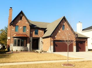 2224 N Walnut Ave, Arlington Heights, IL 60004