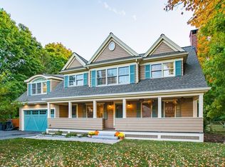 12 Charlesdale Rd, Medfield, MA 02052