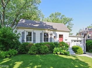 940 N Princeton Ave, Arlington Heights, IL 60004