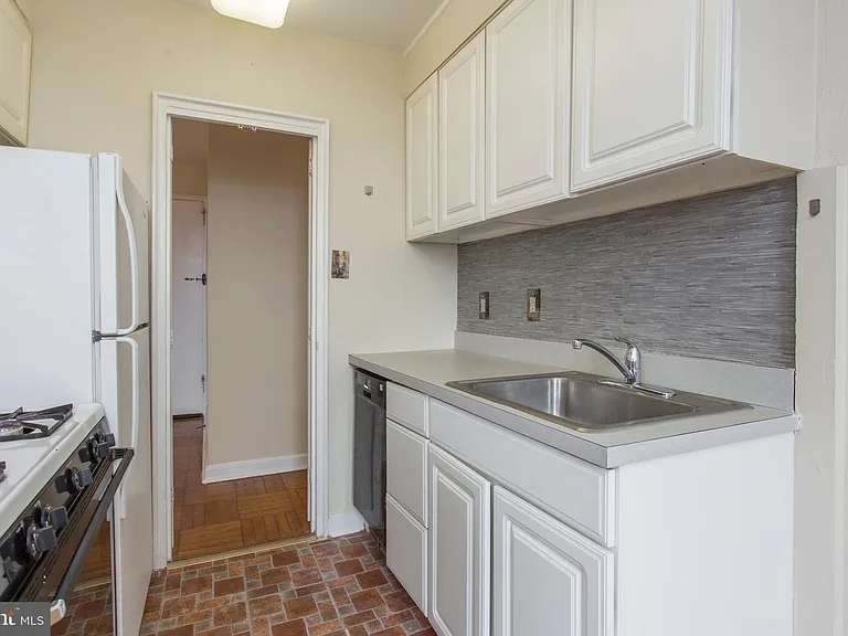 2601 Pennsylvania Ave #711 — Photo 14