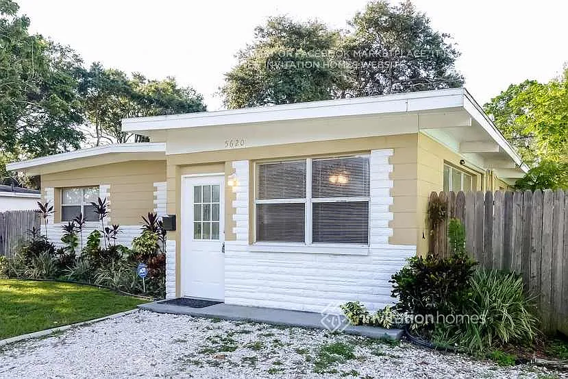 5620 86th Ave N Pinellas Park, FL 33782 — Photo 2