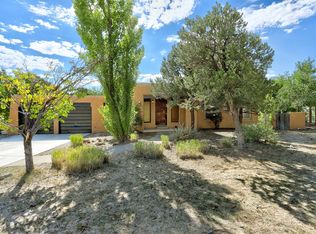 517 Rover Blvd, White Rock, NM 87547