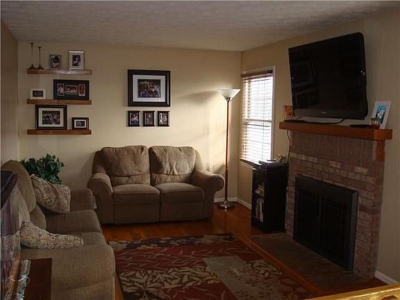 2nd image of 1436 Sunrise Dr