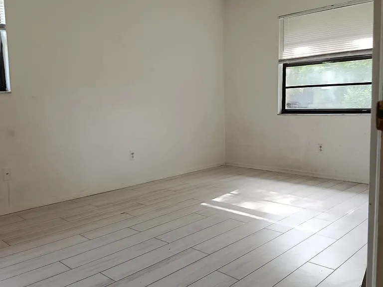 3034 Eastland Blvd #D201 — Photo 8