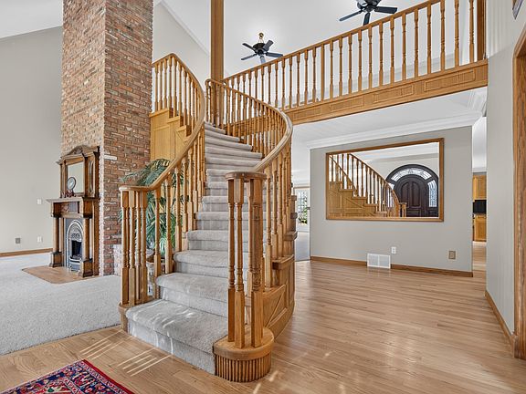 5th image of 6203 143rd St NW