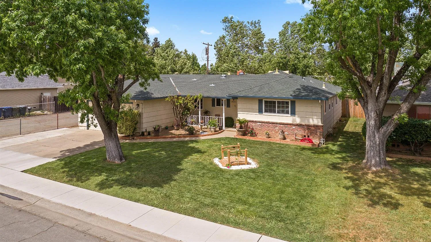 2521 Sarda Way photo 1