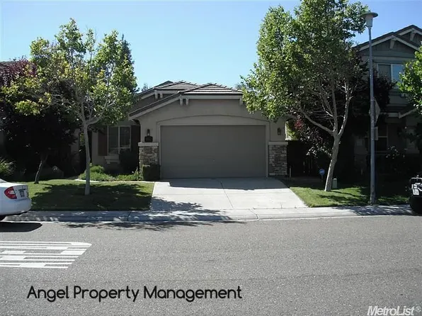 10101 E Taron Dr, Elk Grove, CA 95757