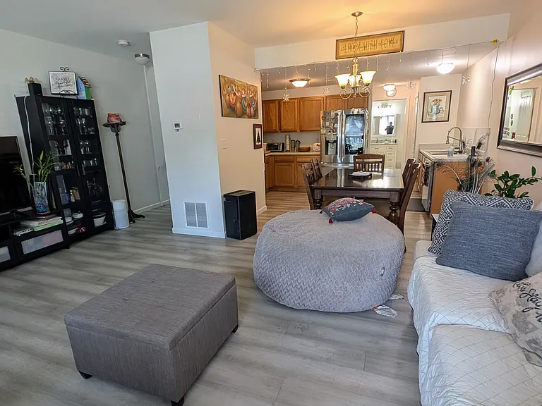 641 Fairview Ave — Photo 11