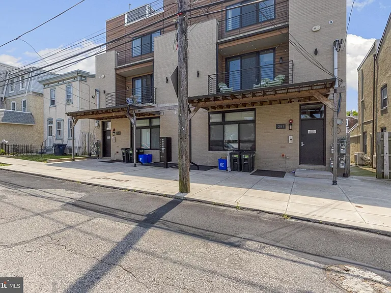 381 Martin St #3 — Photo 23