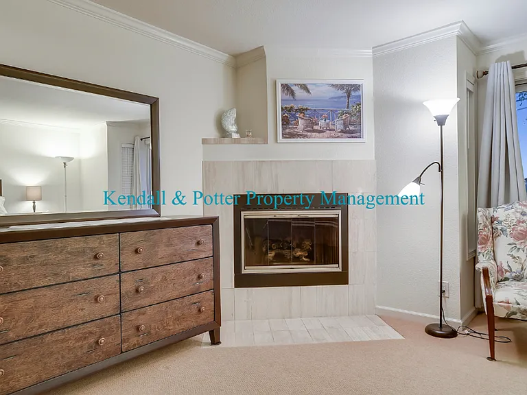 544 Cuesta Dr — Photo 38