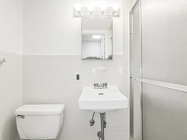 208 W 82nd St #1C — Photo 7