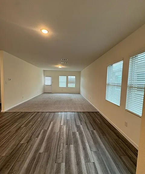 408 Forest St — Photo 2