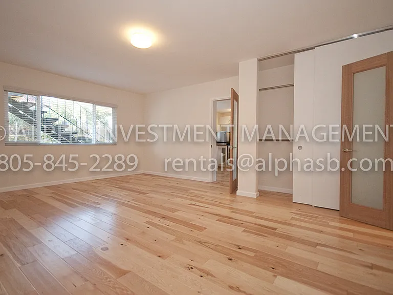 323 W Quinto St — Photo 2