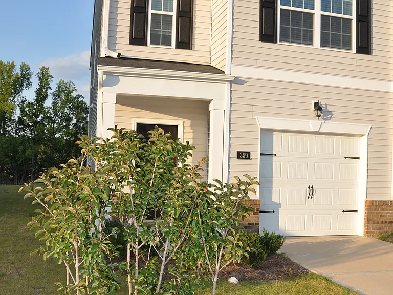 359 David Hill Dr #29 — Photo 2