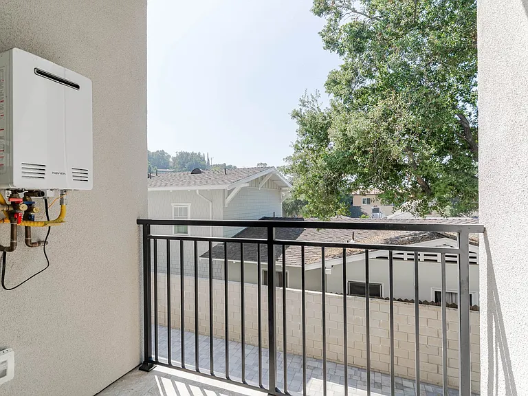 1961 Waltonia Dr #103 — Photo 18