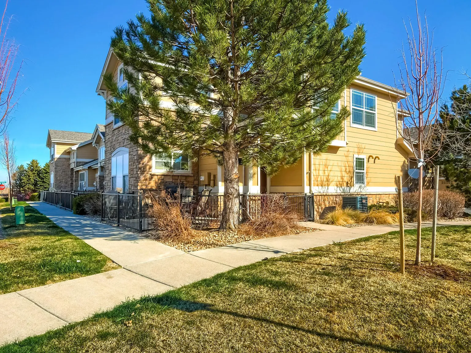1751 S Buchanan Cir — Photo 1