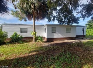 8386 Tolles Dr, North Fort Myers, FL 33917