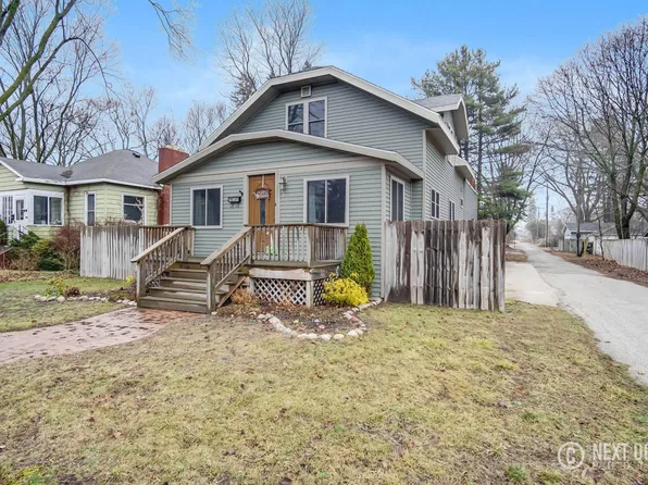 208 N Franklin St, Ludington, MI 49431