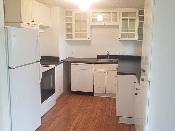 3rd image of 5402 N 31st St