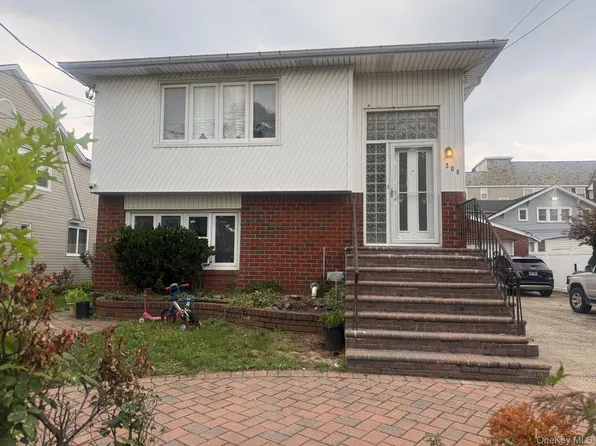 306 Hamilton Ave Floor 2, Hewlett, NY 11557