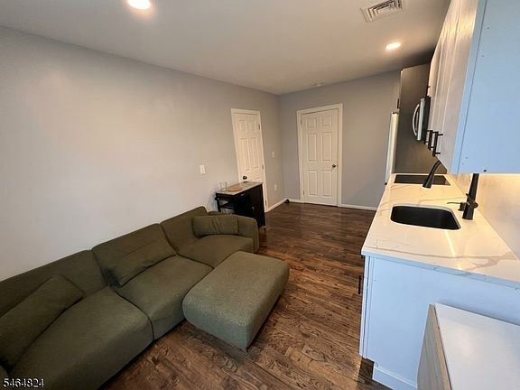 2nd image of 355 S 11th St Floor 3