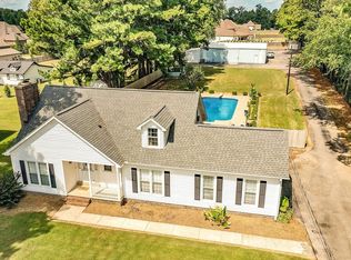 975 Ashport Rd, Jackson, TN 38305