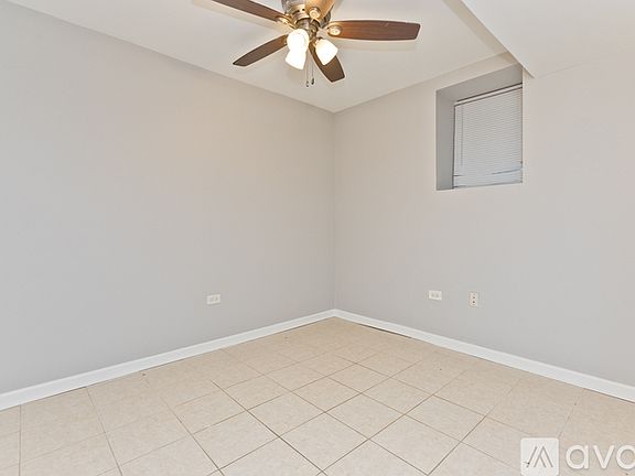 5th image of 1937 N Sawyer Ave #G1