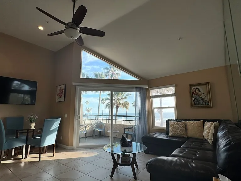 1200 Pacific Coast Hwy #415 — Photo 44