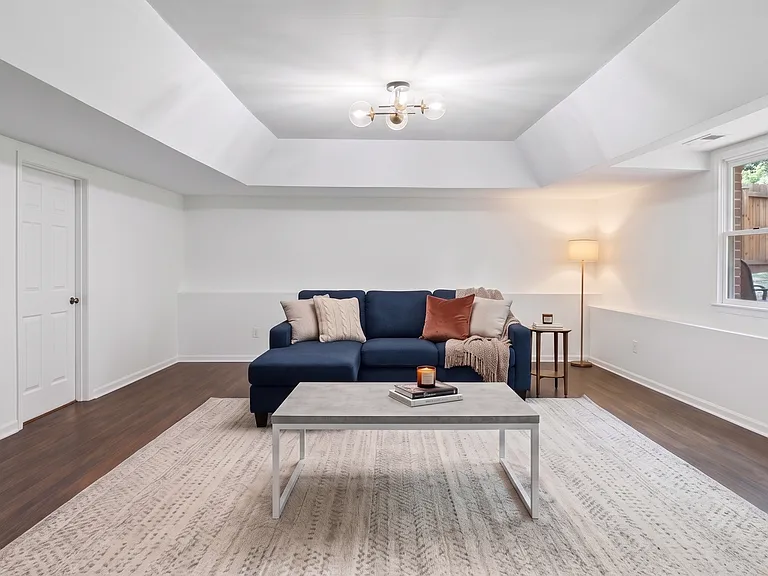 540 Battleview Dr — Photo 11