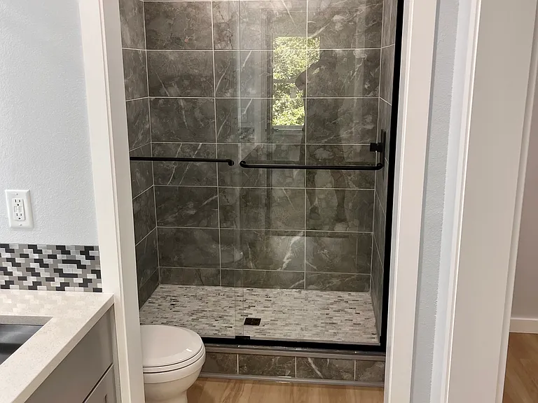 8 Midhurst Ln — Photo 9