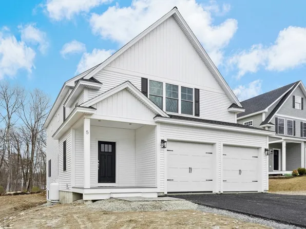 5 Gaskins Ln, Ayer, MA 01432