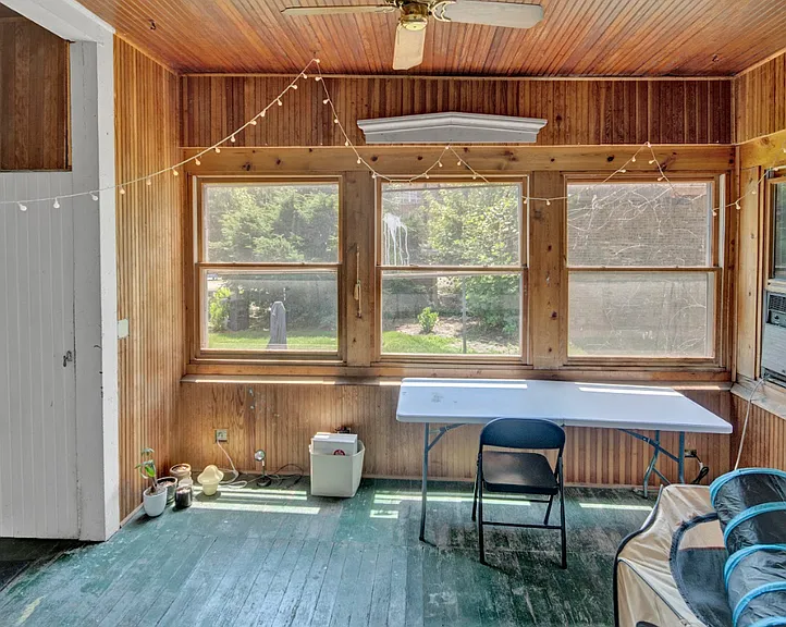 826 Hamlin St — Photo 23