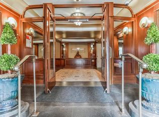 15 Lafayette Ct APT 1B, Greenwich, CT 06830