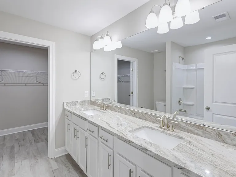 913 N Lemacks St — Photo 32