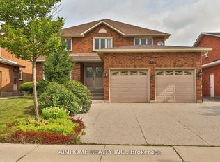 1339 Windrush Dr, Oakville, ON L6M 1W4