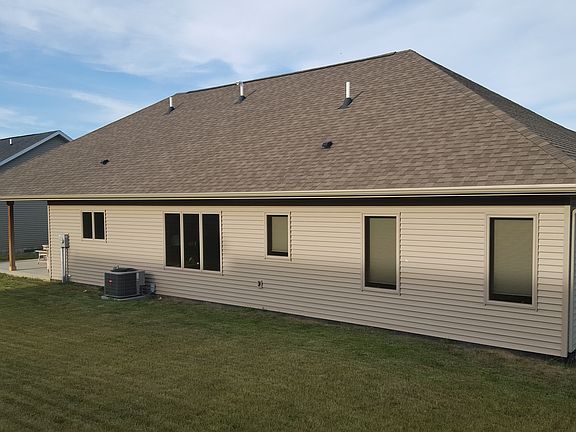 2nd image of 3201 Brook Hills Dr