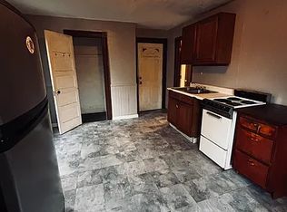 1968 Cudaback Ave #3, Niagara Falls, NY 14303